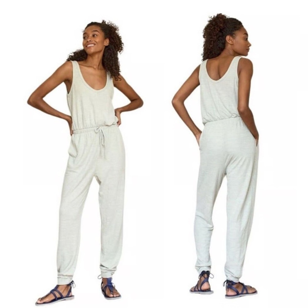 Danskin Heather Gray Sleeveless Jumpsuit